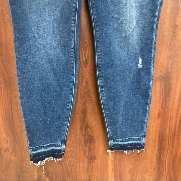 SPANX Medium Wash Distressed Ankle Skinny Jeans M 20203Q - Picture 6 of 10